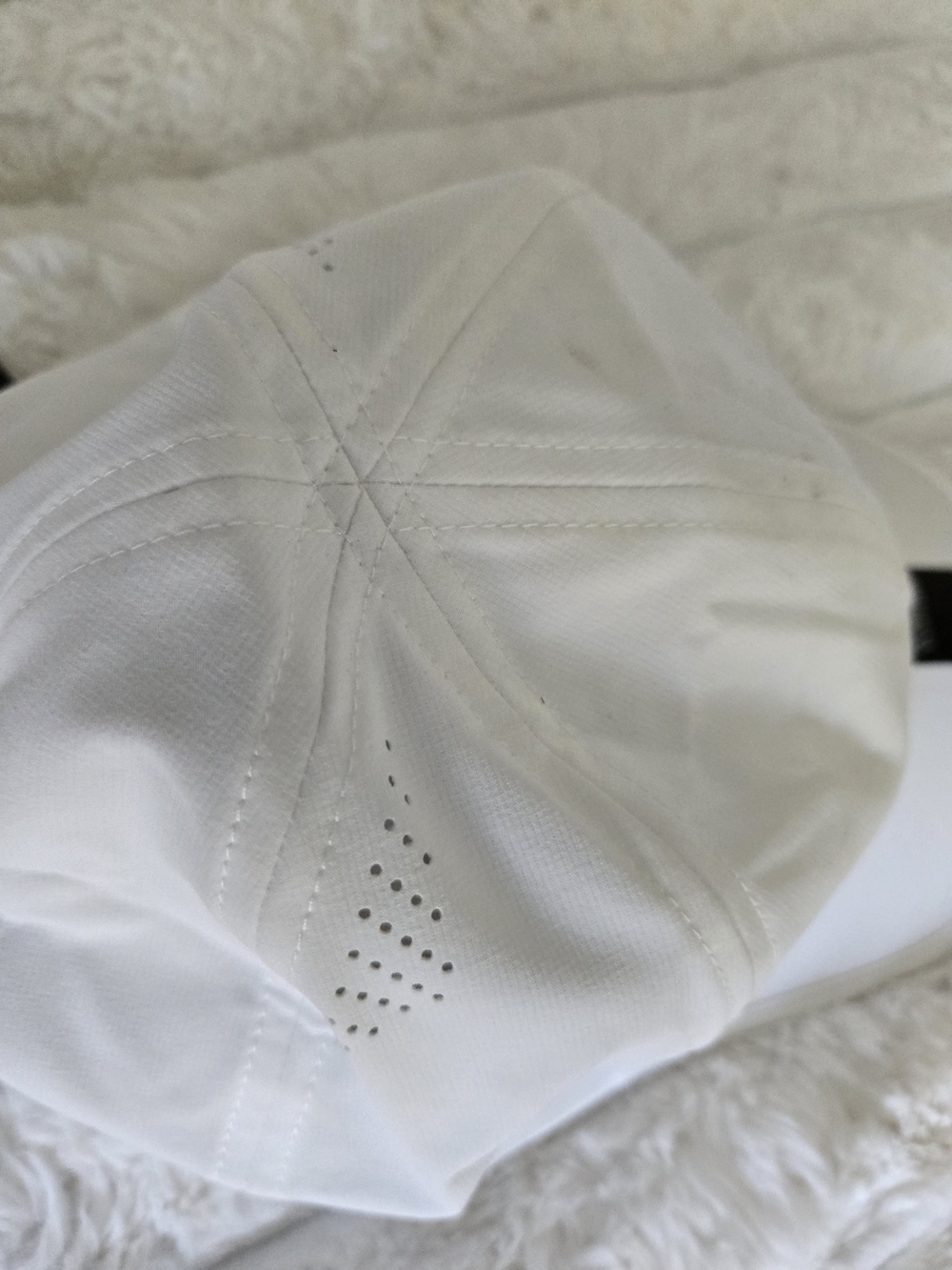 Adidas Men’s White Performance Baseball Cap - Picture 6 of 9